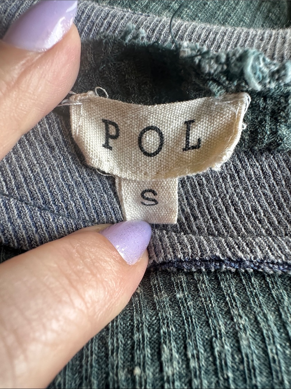 POL Color blocked Ribbed Button-Neck Top - Picture 10 of 10
